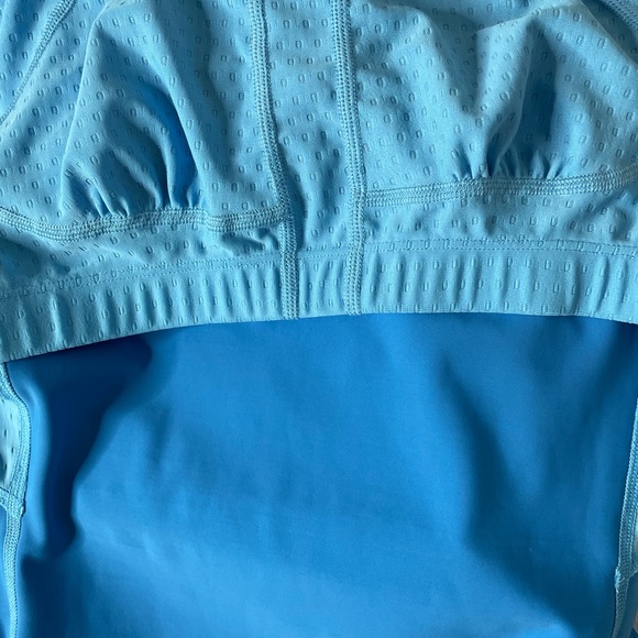 2XU Compression Tri Singlet | M - Picture 8 of 11